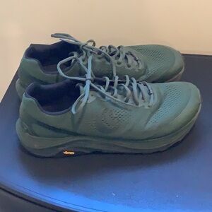 Vibram Men's Green Athletic Shoes